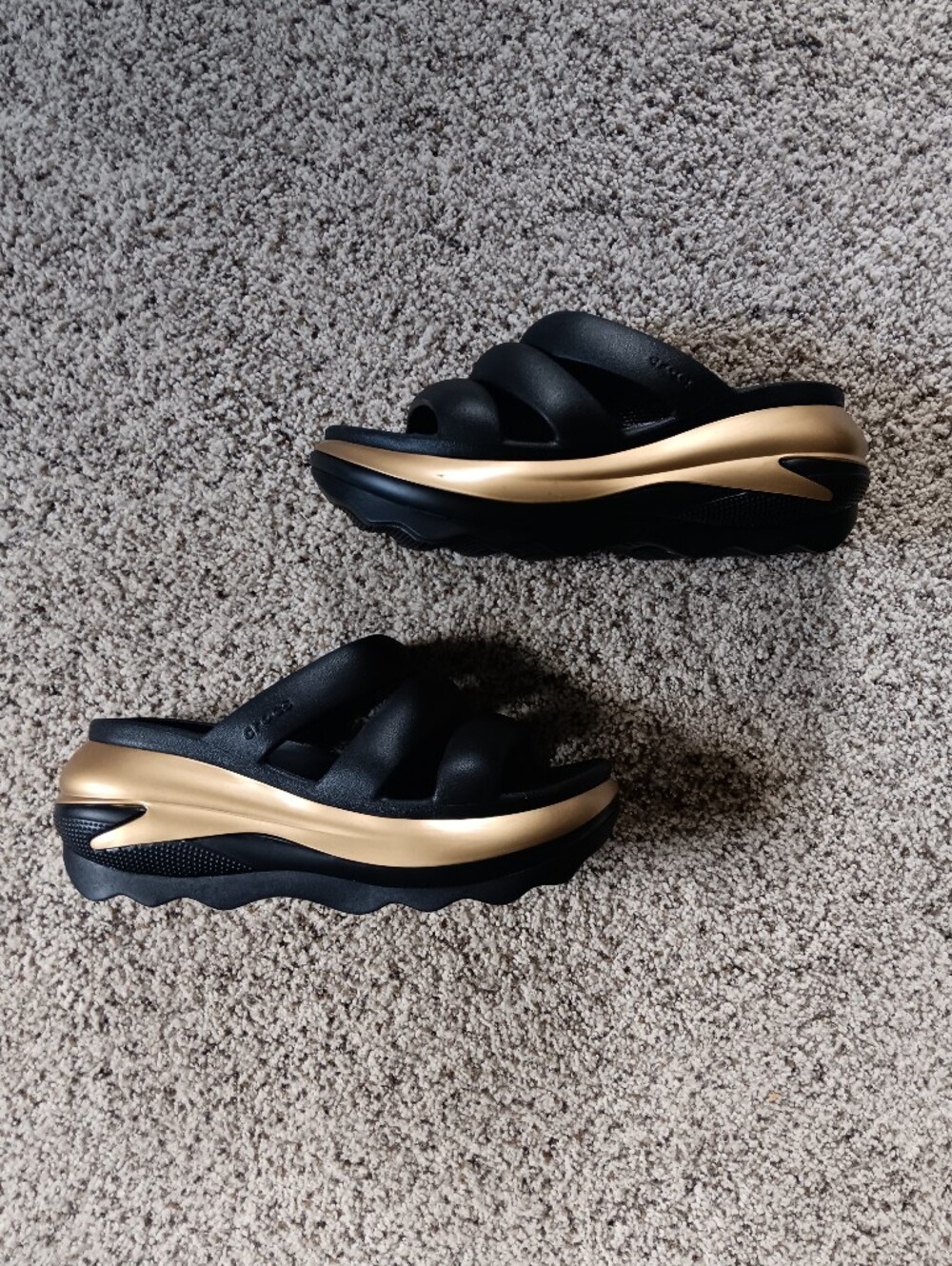 NWOT Crocs Mega Crush Three Straps Black And Gold Womens 9 Mens 7 Sandals Slides